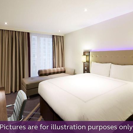 Premier Inn Luebeck City Centre Экстерьер фото