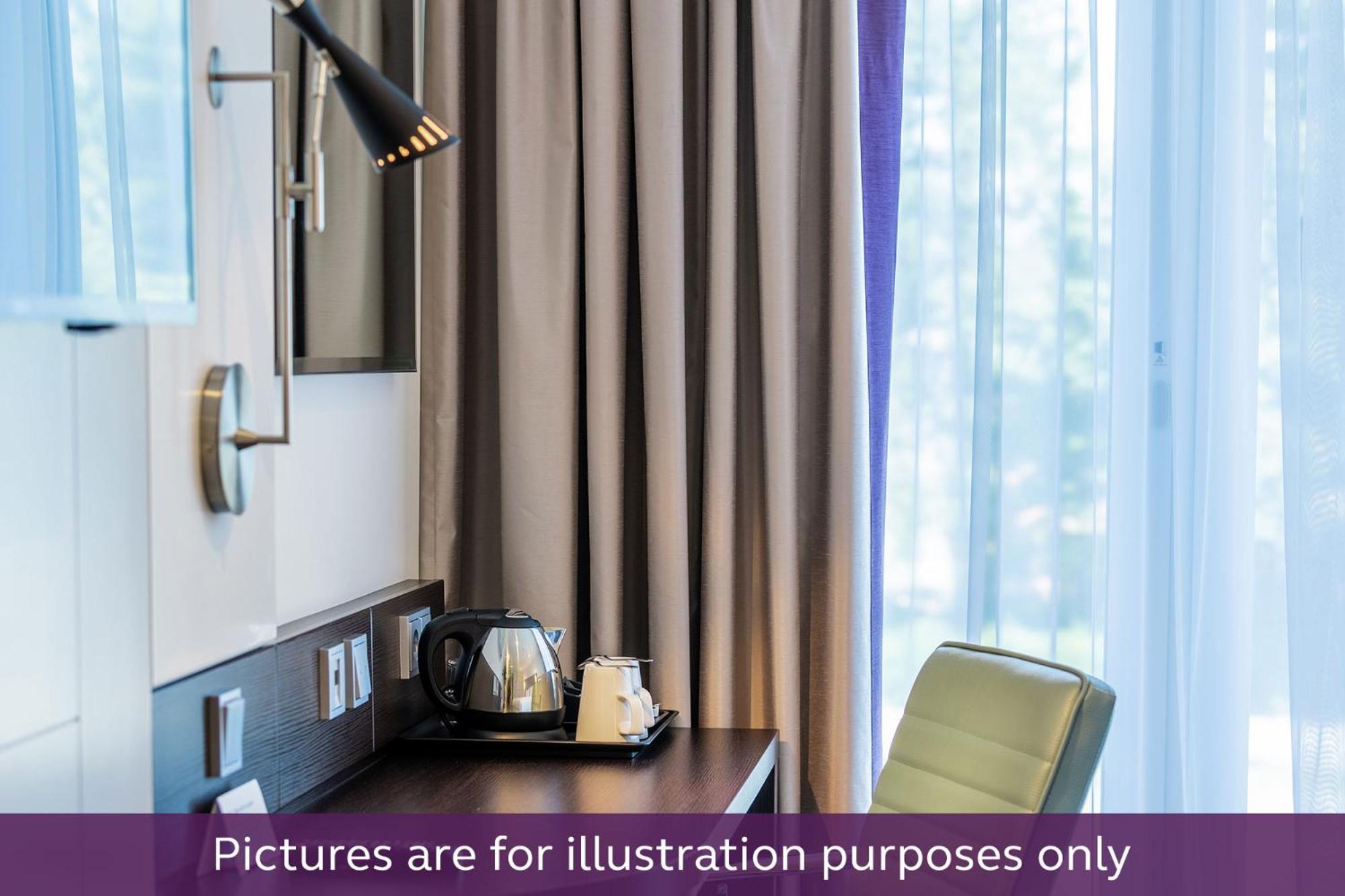 Premier Inn Luebeck City Centre Экстерьер фото