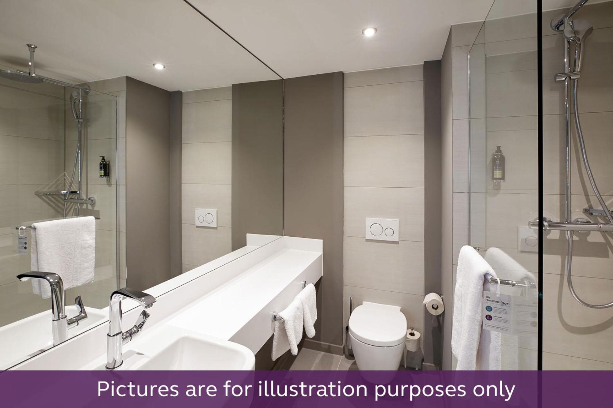 Premier Inn Luebeck City Centre Экстерьер фото