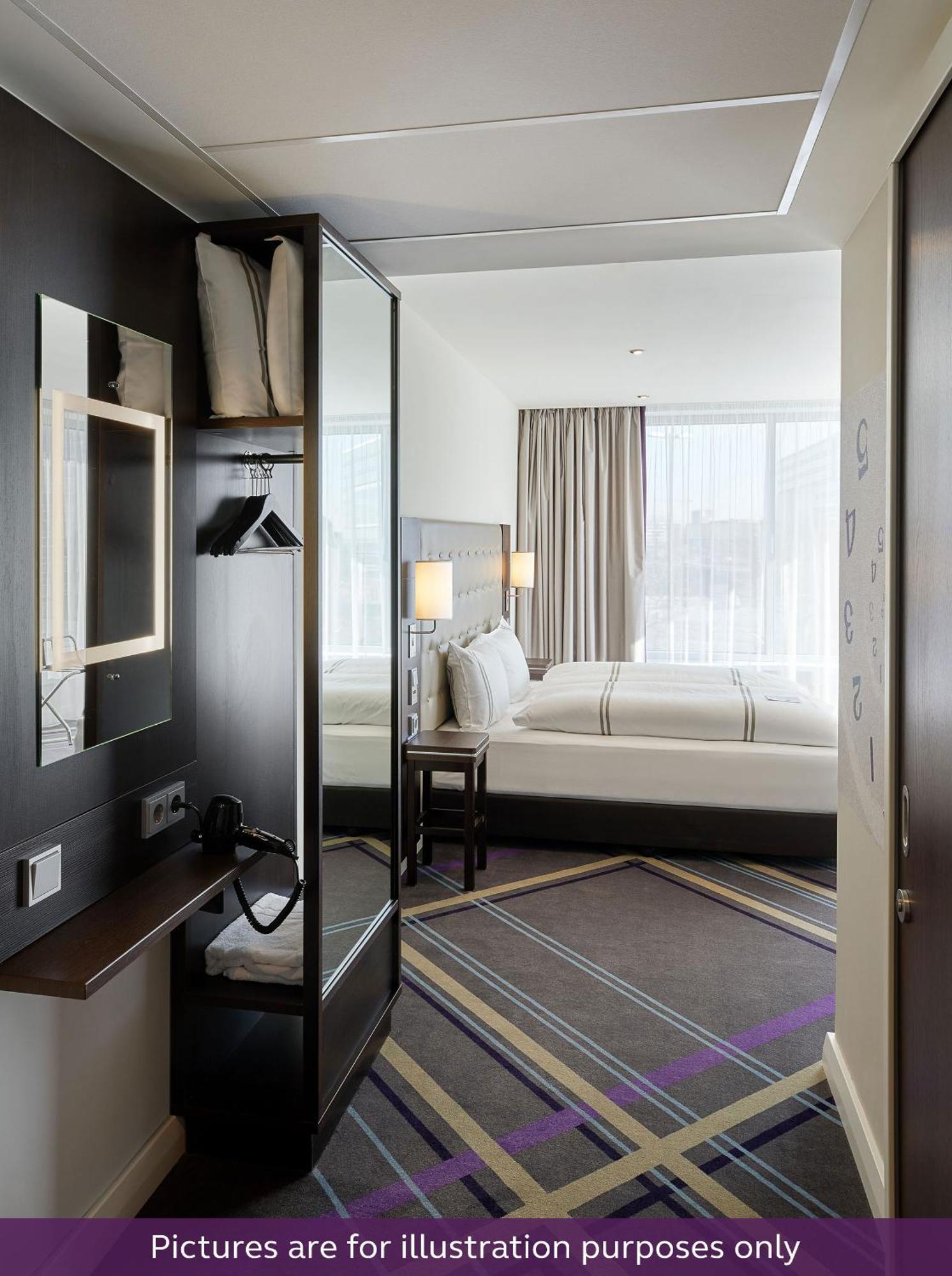 Premier Inn Luebeck City Centre Экстерьер фото